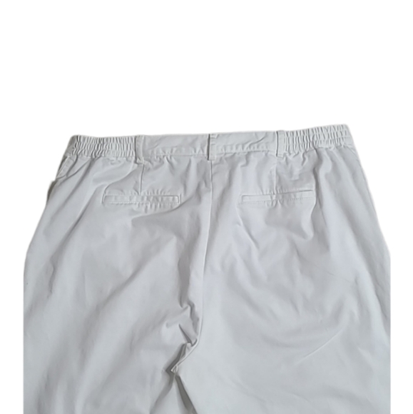 Ruby Rd. White Capris - Picture 7 of 9